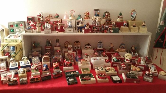 HALLMARK COLLECTIBLE ORNAMENTS WITH BOXES.  IF YOU COLLECT THESE, YOU WILL NOT WANT TO MISS THIS SALE!