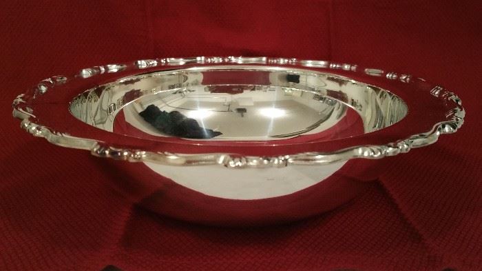 SIlverplate serving bowl