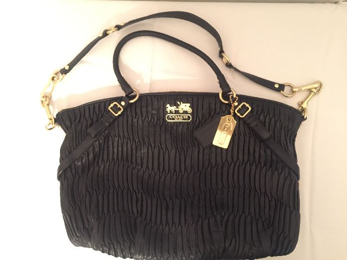 Authentic coach Purse - Madison gathered leather Sophia in black NWT
