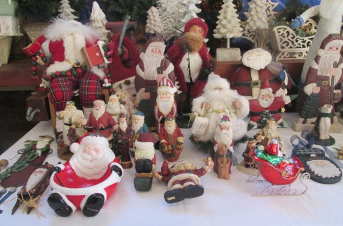 Christmas - table of Santas