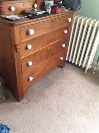 ANTIQUE DRESSER