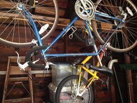 TWO BIKES. MENS SCHWINN AND HUFFY CHILDRENS