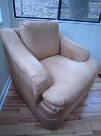 Henredon chair-has been recovered.  Same style as sofa.