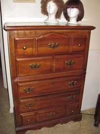 Chest of drawers
