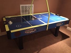 Air Hockey Table