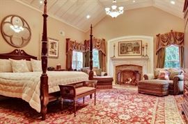 Bedroom Rug - Hand Knotted - 23' x 15' in size