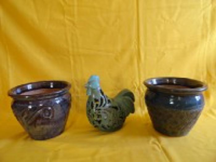 Ceramic pots and light up chicken