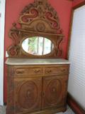 SIDEBOARD/BREAKFRONT/SIDEBOARD:
Mid- 1850's, Exquisite Victorian Antique ORNATE, Walnut & Burl Sideboard/Buffet/Breakfront with mirrored back, marble top w/beautiful carvings from historic old Nashville family, the Oliver Bliss Hayes Family who was a Lawyer, Judge, Minister, land owner, & cousin to President Rutherford Hayes........past down 4 generations...to Alice Reaves Hayes Brachey of Nashville, Tenn. & relative to Adelicia Hayes Franklin Acklen Cheatham who was one of the most wealthiest women in antebellum America.....
GREAT History that links so many Middle Tennessee families......
Approx. 4'1" x 1'6"...