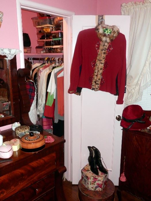 Vintage clothing, cashmere, shoes, clothes, hats and more!