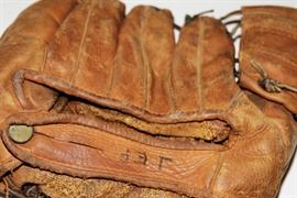 UNADJUSTEDNONRAW thumb 5d