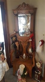 Hall tree/bench with mirror