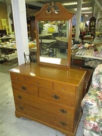 ETHAN ALLEN DRESSER