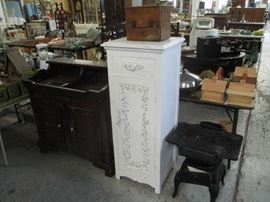 DRY SINK AND CABINET