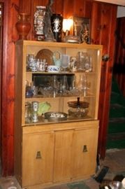 Cabinet and Serving Pcs