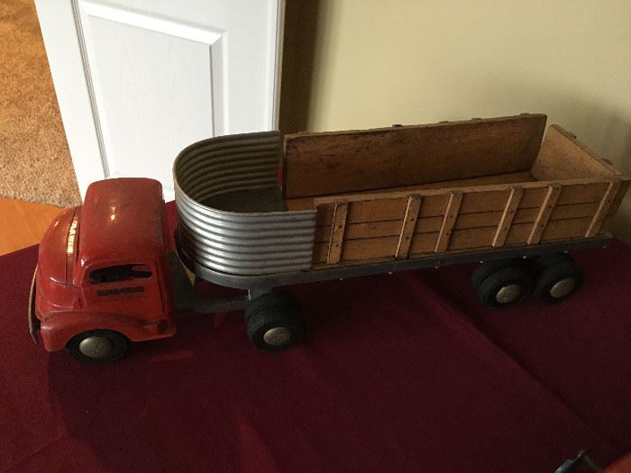 Antique Smith Miller toy truck
