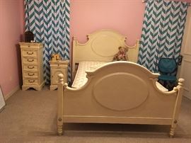girls bed