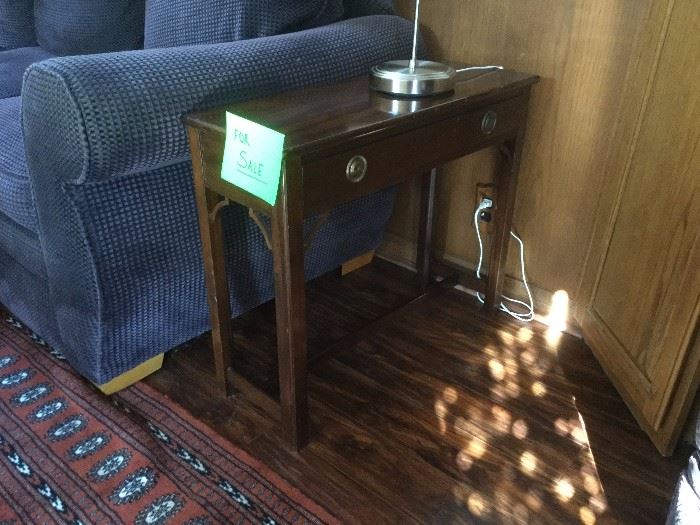  Duncan five style lamp table $65