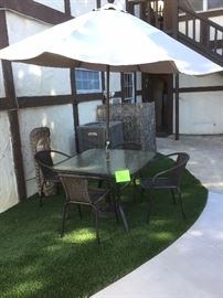  outdoor patio set table for chairs and umbrella $95