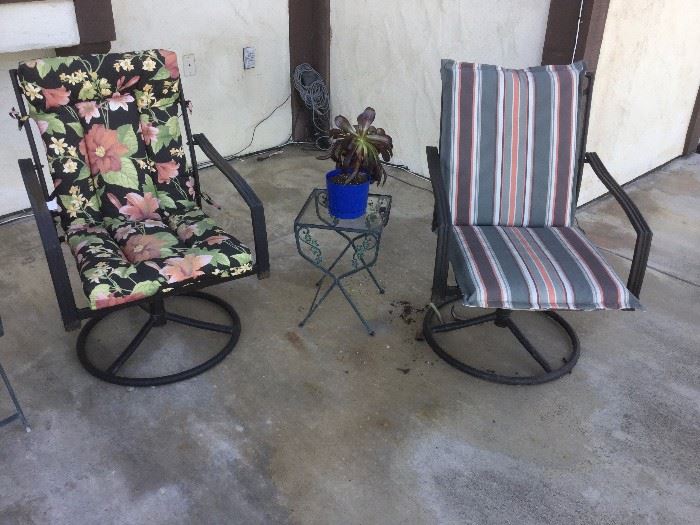  swivel patio chairs $25 each