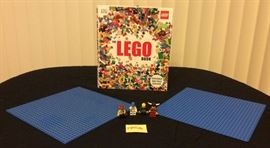 JYR026 The Lego Book HC, Platforms & Mini Figs
