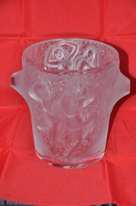 Stunning Lalique Ganymede Crystal Champagne Bucket with Box!