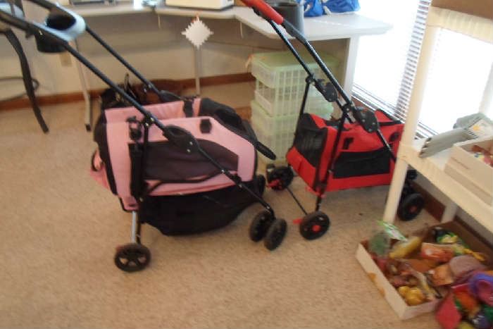 pet carriers & other assorted pet supplies