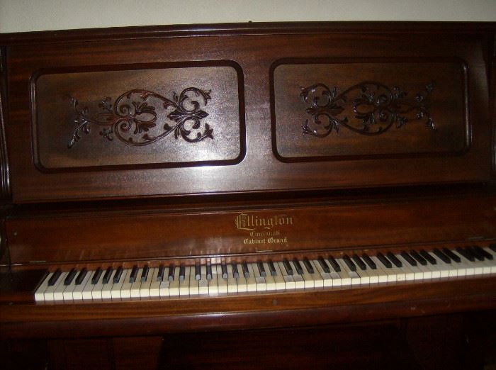 Ellison upright piano , 