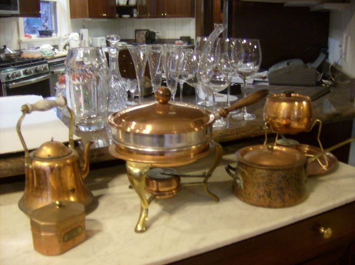 Selection of copper items, Kettle, Chafing dish Fondu pot,  more 