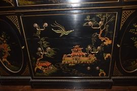 Detailing on cabinet