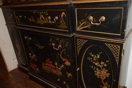 Detailing on cabinet