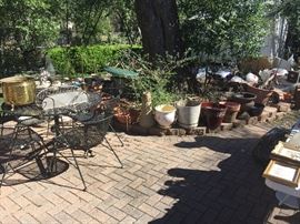 Pots, rugs, decor and more!