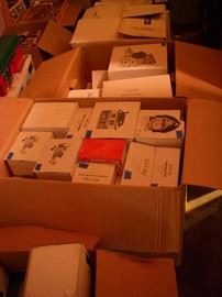 DEPARTMENT 56 VILLAGES BOXS FULL PRICED