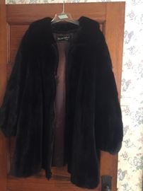 *BUY IT NOW PAYPAL**Black mink fur coat $500