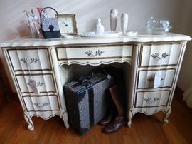 Vintage French Provencial dressing table
