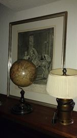 Pedestal globe. Antique lamp.