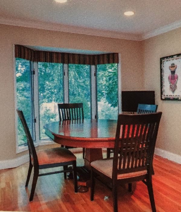 Drexel dining room table & chairs