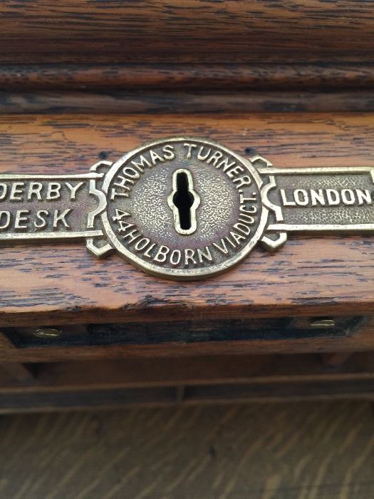 Label for Derby Desk