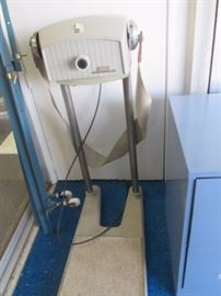 Vintage Sears body shaker with belt