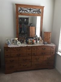 Pine dresser with mirror