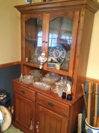 China Cabinet with Crystal, Blue & White Porcelain Collection
