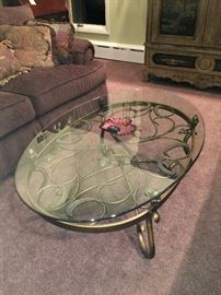 Coffee, console & end tables