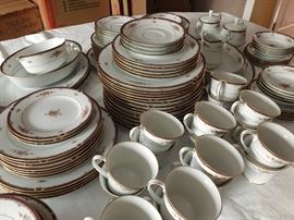 Noritake Bordeaux