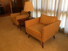  Who made these?    Mid Century Modern Chairs