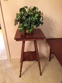 Small Oak table
