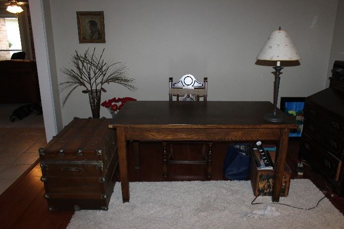 table, table lamp, desk, decor