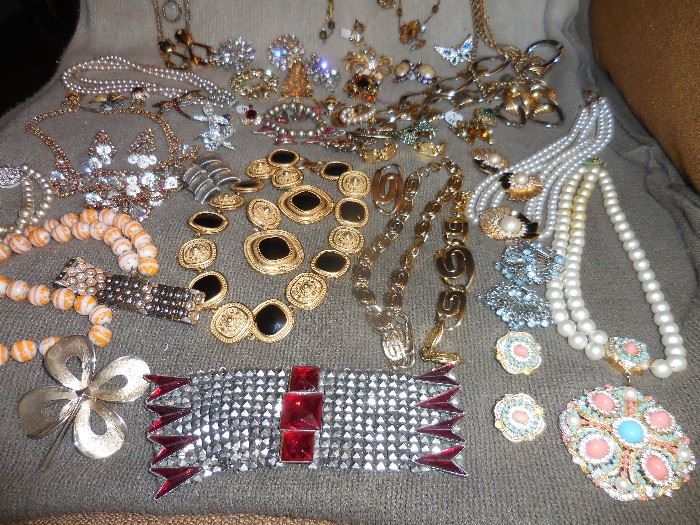 Costume Jewlery..more not pictured
