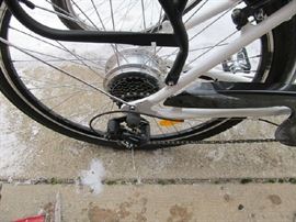 ANOTHER PHOTO FOR WHITE BIKE XF26