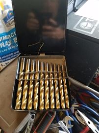 drill bits, lots of bits