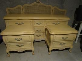 HICKORY BEDROOM SET - KING