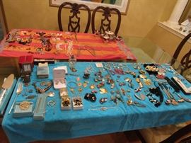 COSTUME JEWELRY